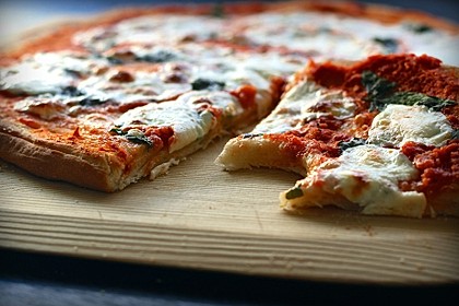 Pizza Margherita 2