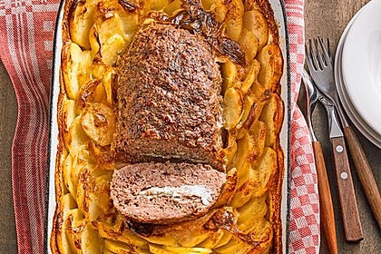 Hackbraten mit Kartoffeln in Sahne