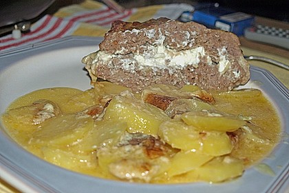 Hackbraten mit Kartoffeln in Sahne 26