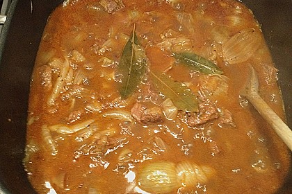 Gulasch nach Omas Rezept 12