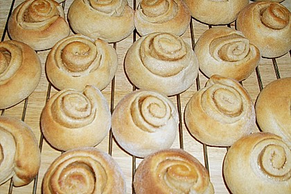 Schwedische Zimtschnecken (Kanelbullar) 134