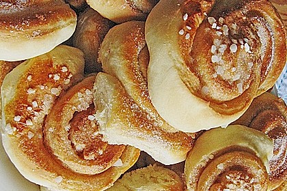 Schwedische Zimtschnecken (Kanelbullar) 104