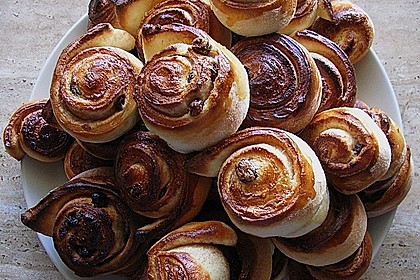 Schwedische Zimtschnecken (Kanelbullar) 187
