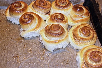 Schwedische Zimtschnecken (Kanelbullar) 152