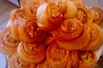 Schwedische Zimtschnecken (Kanelbullar) 215