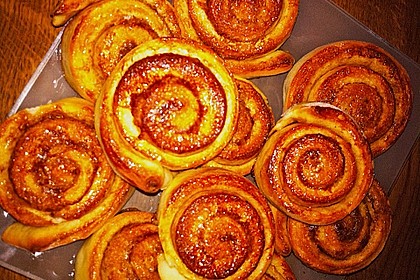Schwedische Zimtschnecken (Kanelbullar) 184
