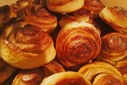 Schwedische Zimtschnecken (Kanelbullar) 159