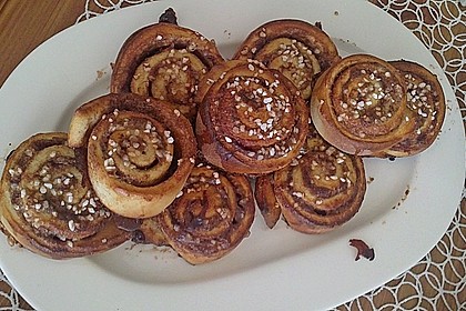Schwedische Zimtschnecken (Kanelbullar) 179