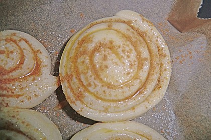 Schwedische Zimtschnecken (Kanelbullar) 200