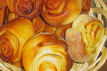 Schwedische Zimtschnecken (Kanelbullar) 98