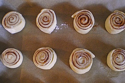 Schwedische Zimtschnecken (Kanelbullar) 194