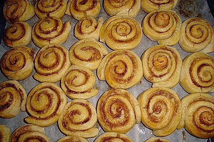 Schwedische Zimtschnecken (Kanelbullar) 97