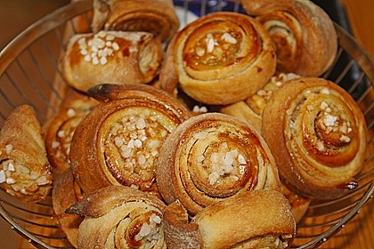 Schwedische Zimtschnecken (Kanelbullar) 22
