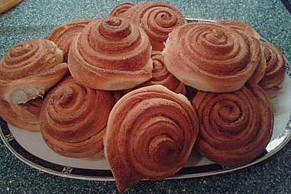 Schwedische Zimtschnecken (Kanelbullar) 124