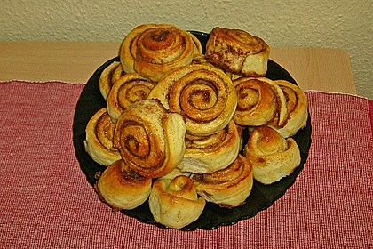 Schwedische Zimtschnecken (Kanelbullar) 101