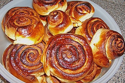 Schwedische Zimtschnecken (Kanelbullar) 180