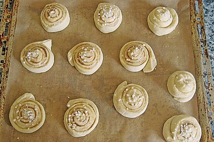 Schwedische Zimtschnecken (Kanelbullar) 185