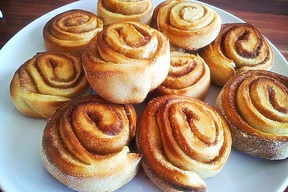 Schwedische Zimtschnecken (Kanelbullar) 14