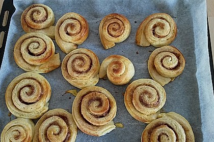 Schwedische Zimtschnecken (Kanelbullar) 211