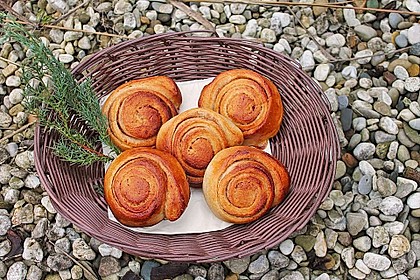 Schwedische Zimtschnecken (Kanelbullar) 67