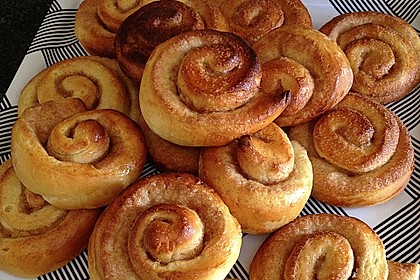 Schwedische Zimtschnecken (Kanelbullar) 41