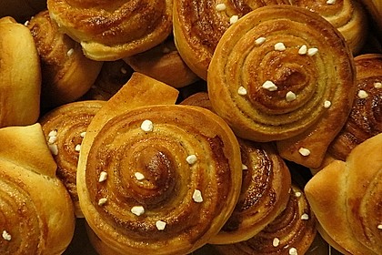 Schwedische Zimtschnecken (Kanelbullar) 23