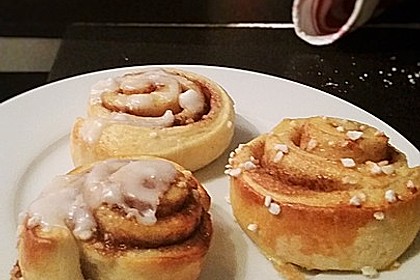 Schwedische Zimtschnecken (Kanelbullar) 210