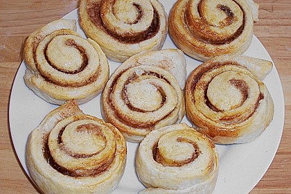 Schwedische Zimtschnecken (Kanelbullar) 137