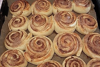 Schwedische Zimtschnecken (Kanelbullar) 99