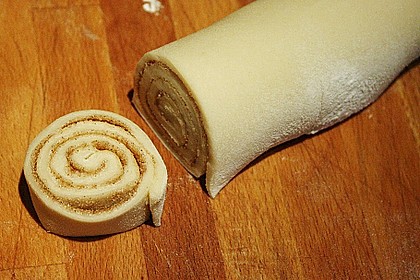 Schwedische Zimtschnecken (Kanelbullar) 160