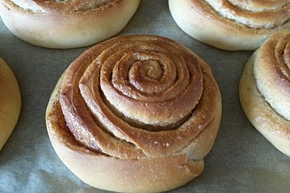 Schwedische Zimtschnecken (Kanelbullar) 75
