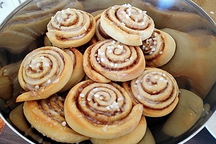 Schwedische Zimtschnecken (Kanelbullar) 73