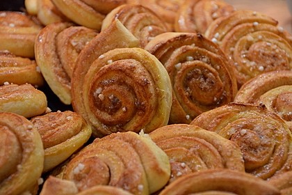 Schwedische Zimtschnecken (Kanelbullar) 11