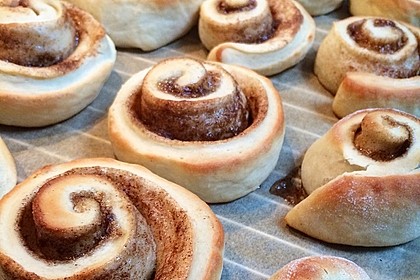 Schwedische Zimtschnecken (Kanelbullar) 9