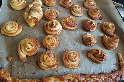 Schwedische Zimtschnecken (Kanelbullar) 114