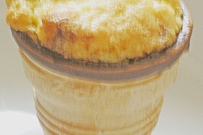 Kleine Kuchen im Waffelbecher 416