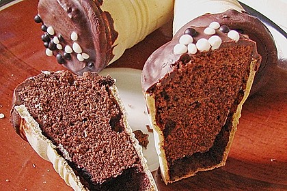 Kleine Kuchen im Waffelbecher 27