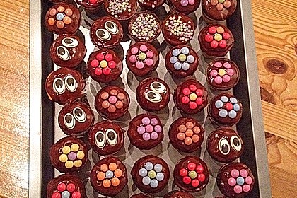 Kleine Kuchen im Waffelbecher 38