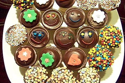 Kleine Kuchen im Waffelbecher 105
