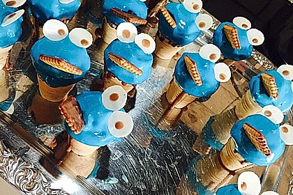 Kleine Kuchen im Waffelbecher 132