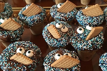 Kleine Kuchen im Waffelbecher 18