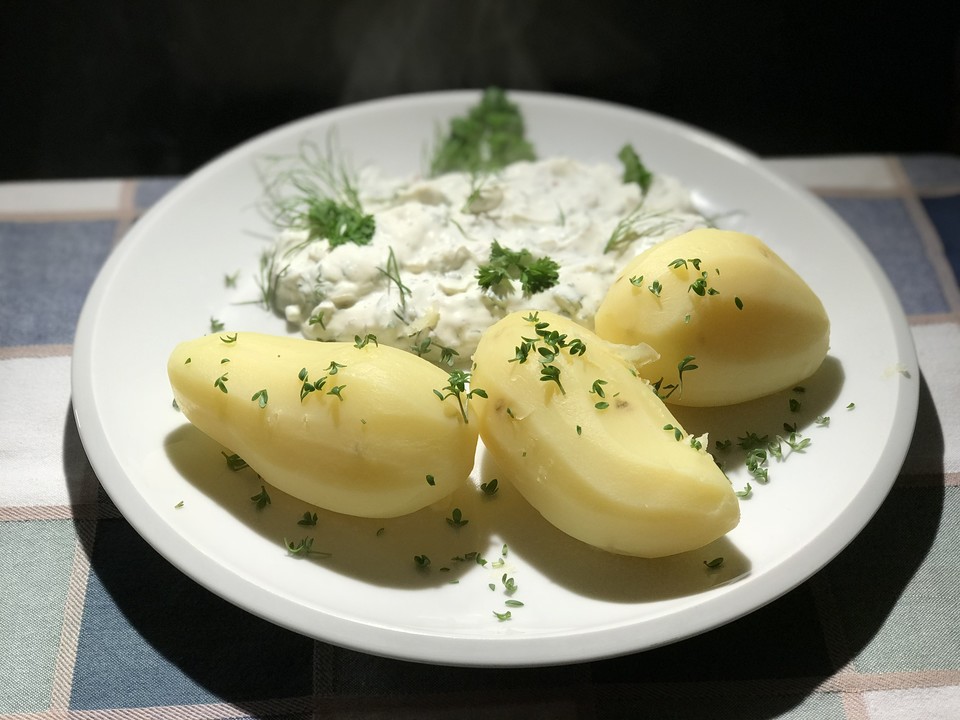 Neue Kartoffeln mit Kräuterquark von Sorin | Chefkoch.de