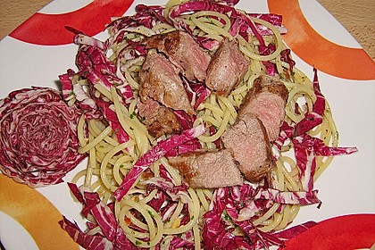 Bildergebnis für bilder Lammfilet mit Linguine und Dattel - Pesto