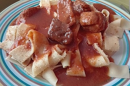 Brauhaus-Gulasch 53
