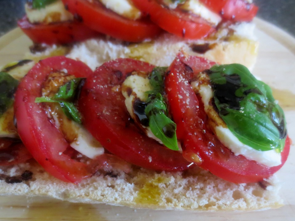 Tomate Mozzarella Sandwich von techrecotz | Chefkoch.de