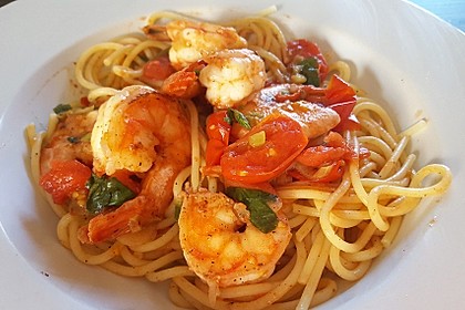 Spaghetti mit Kirschtomaten und Garnelen 4