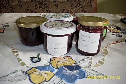 Brombeermarmelade aus frischen Beeren 8