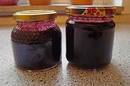 Brombeermarmelade aus frischen Beeren 7
