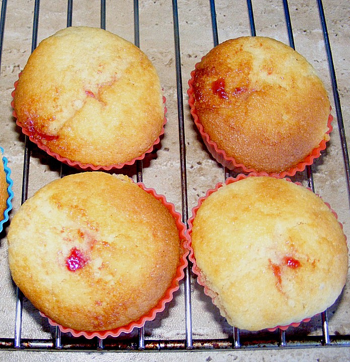 Muffins mit Marmelade von Nicky0110 | Chefkoch.de