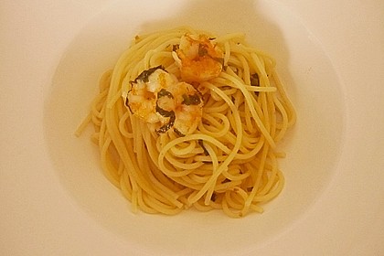 Spaghetti mit Garnelen 25